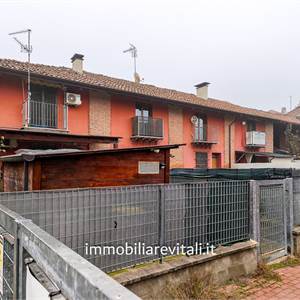 Porzione di Casa In Vendita a Piacenza