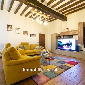 Porzione di Casa In Vendita a Carpaneto Piacentino