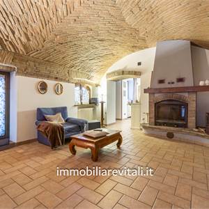 Porzione di Casa In Vendita a San Giorgio Piacentino