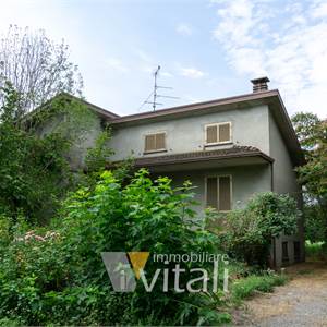 Casa singola In Vendita a Carpaneto Piacentino